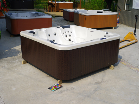 bañera de hidromasaje inteligente independiente para 5 personas con chorros de alto flujo / WiFi / altavoces Bluetooth y sistema Balboa