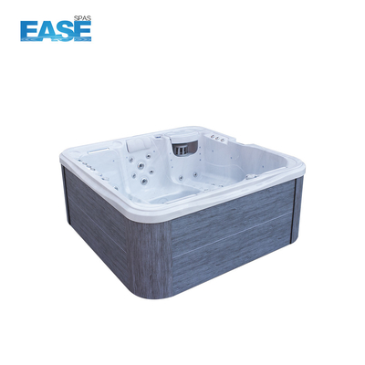 bañera de hidromasaje personalizable con desinfección UV y sistema de control Balboa