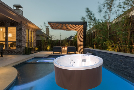 bañera de hidromasaje acrílica con 5 personas con calefacción de 3 kW y altavoces Bluetooth