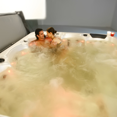 Terapia de masaje acrílico bañera de hidromasaje Spa bañera de hidromasaje para relajación al aire libre 5 personas